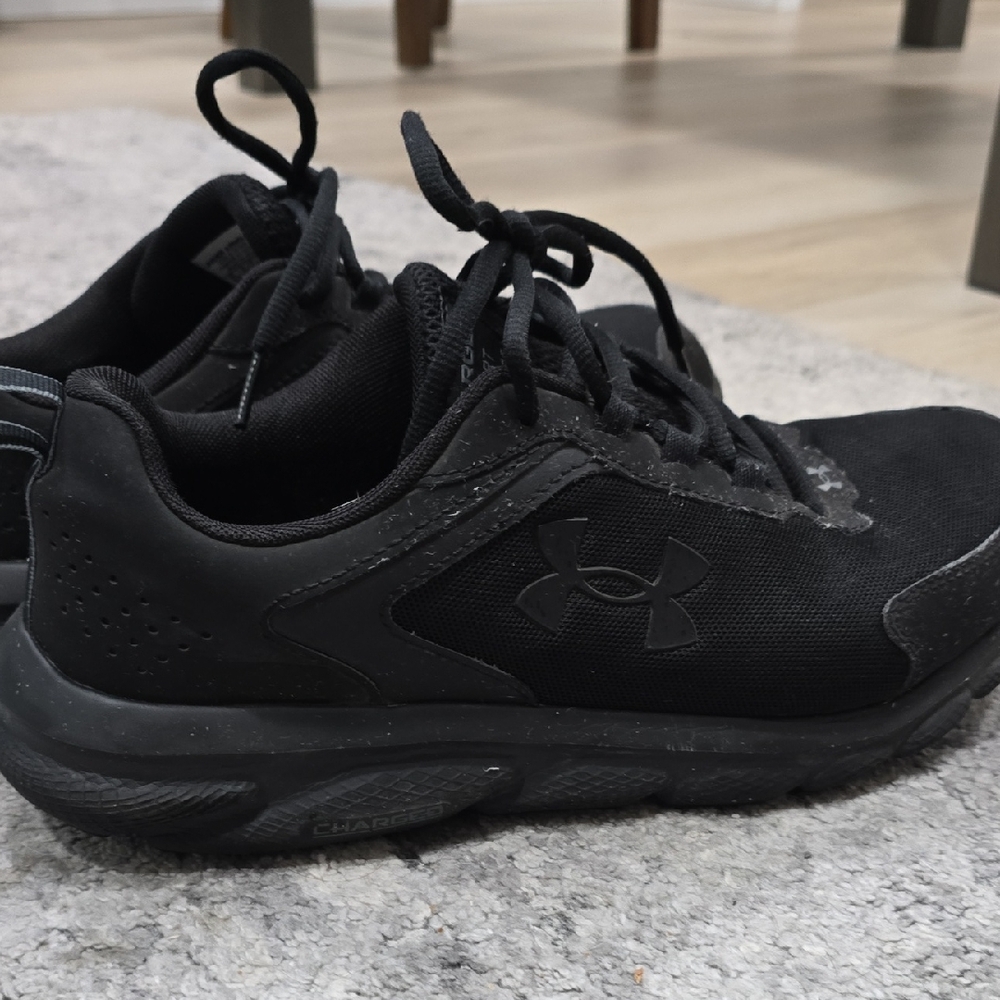 UnderArmour Charged Assert (Wide)